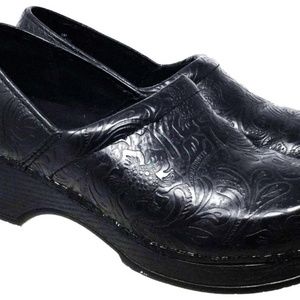 Bass Sheena tooled leather clog 9 m like Dansko